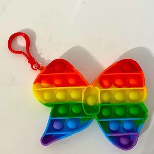 Cute pop it keychain very cute wonderful condition!